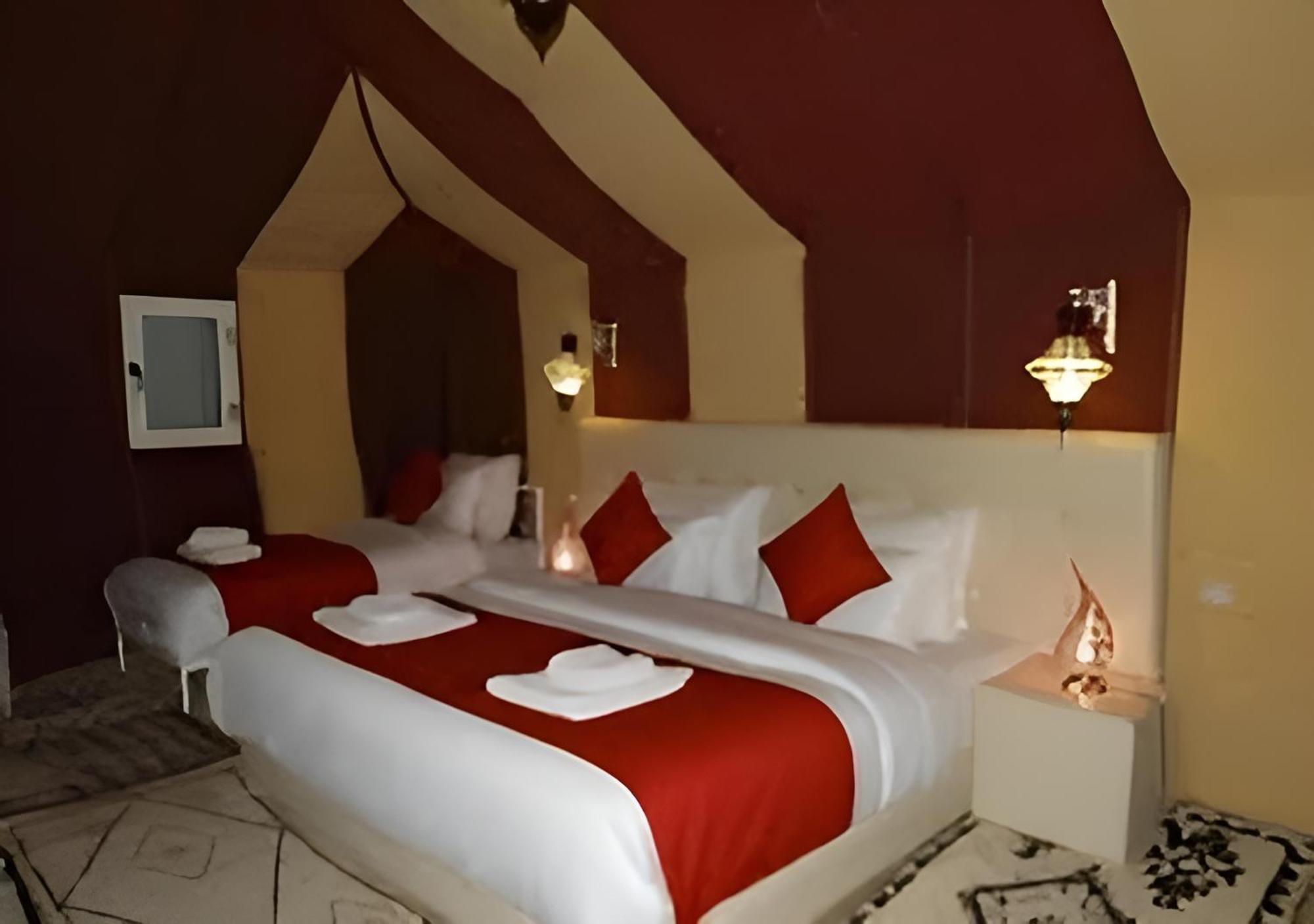 Merzouga Lovely Luxury Camp Esterno foto