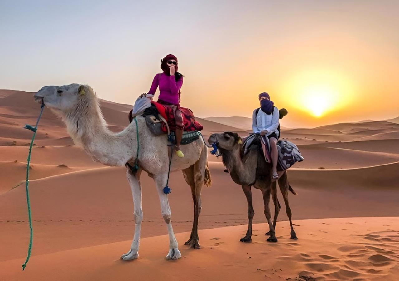 Merzouga Lovely Luxury Camp Esterno foto