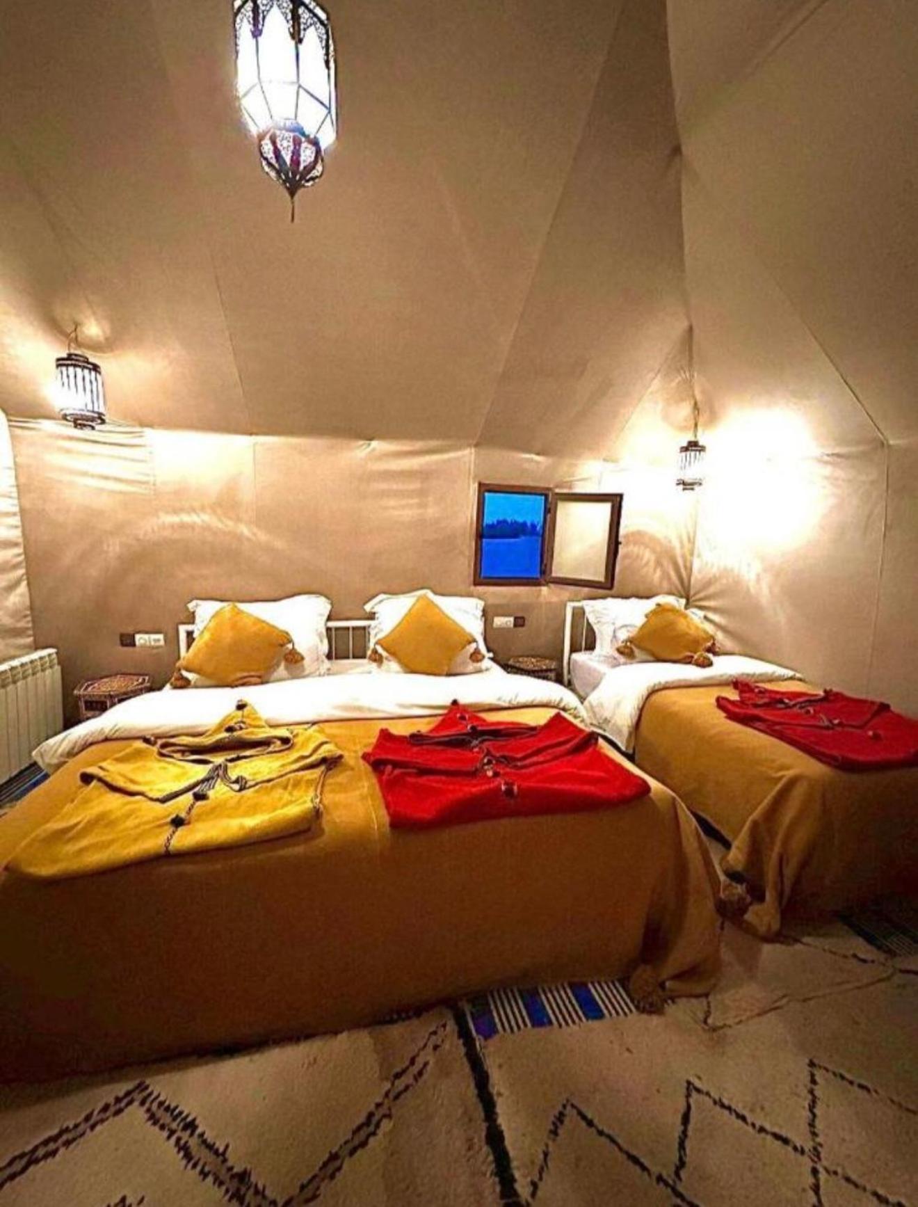 Merzouga Lovely Luxury Camp Esterno foto